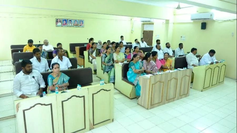 మున్సిపల్ కౌన్సిల్ సమావేశంలో 21 అంశాలకు ఆమోదం.
