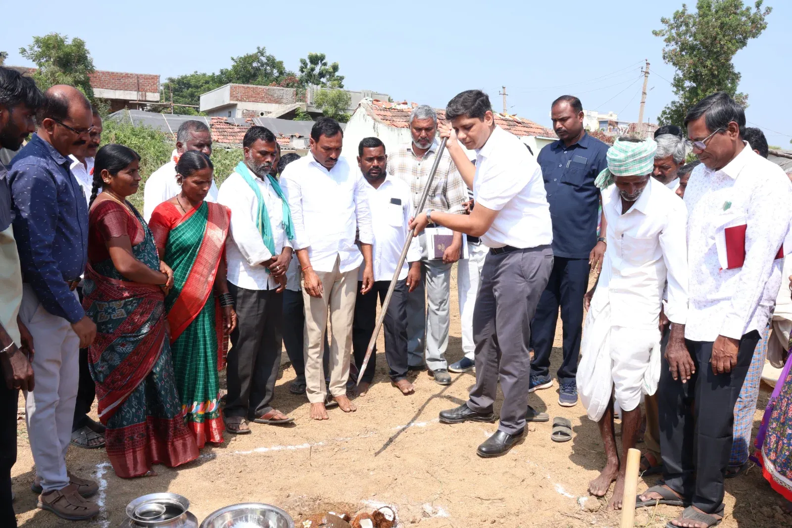 అర్హులైన ప్రతి ఒక్కరికీ ఇందిరమ్మ ఇళ్ల పథకం ద్వారా లబ్ధి చేకూర్చాలి