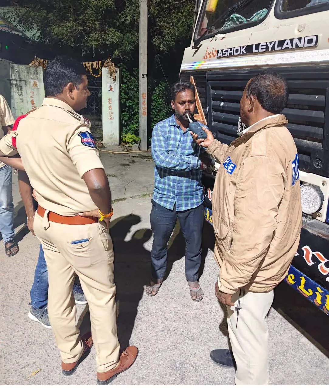 అక్రమ కార్యకలాపాల నియంత్రణ, ప్రజా శాంతిభద్రతల పరిరక్షణే లక్ష్యంగా ఆపరేషన్ చబుత్రా.