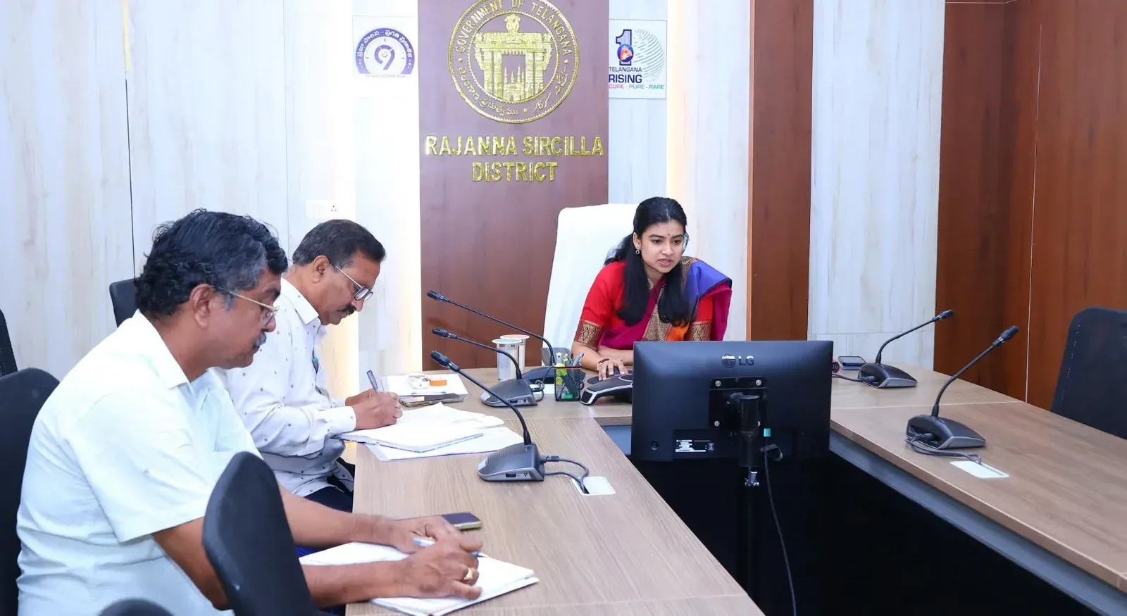 ఇందిరమ్మ ఇండ్లు త్వరితగతిన పూర్తి చేయించాలి
ఆర్థిక సహాయం సద్వినియోగం చేసుకునేలా అవగాహన కల్పించాలి
