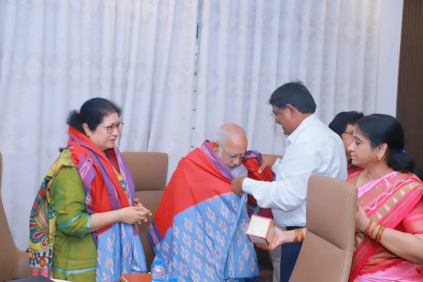 వేములవాడ రాజన్న ఆలయ అభివృద్ధి, కార్తీక మాస ఏర్పాట్లపై హైదరాబాద్లో ఉన్నత స్థాయి సమీక్ష.